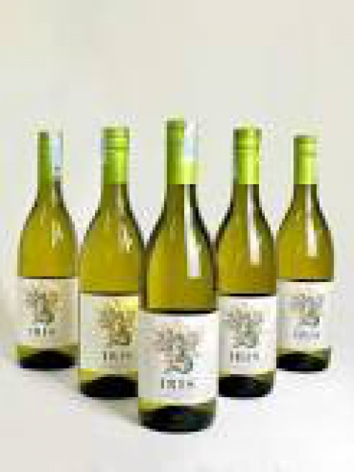 RƯỢU VANG CHILE IRIS CHARDONNAY 750ML 13%