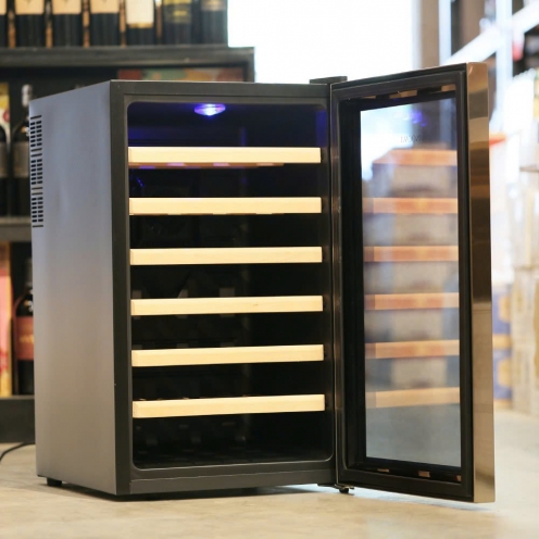 Tủ bảo quản rượu vang, tủ rượu vang 18 chai Vinocave khay gỗ