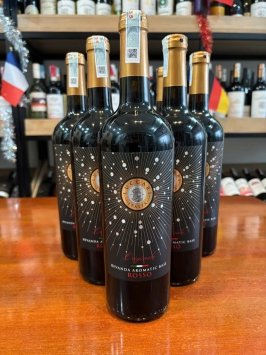 Rượu vang NGỌT Ý Luccari Rosso 750ml 10.5 vol 