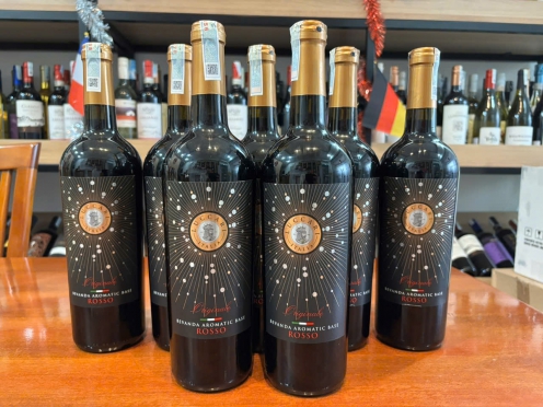 Rượu vang NGỌT Ý Luccari Rosso 750ml 10.5 vol