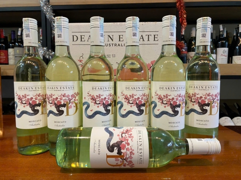 Rượu vang trắng Úc Deakin Estate  Moscato 6% vol