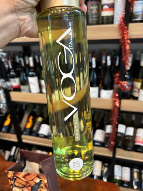 Rượu vang trắng Voga Moscato 750ml