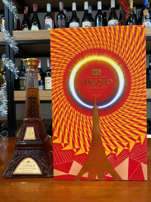 Set hộp quà tặng rượu XO Leopold Brandy Extra Pháp 700ml 40% vol kèm hộp