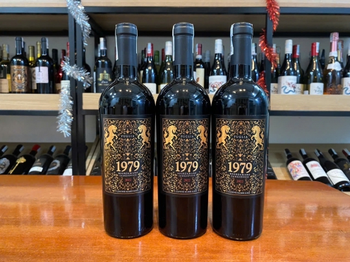 Rượu vang đỏ Ý 1979 Negroamaro Sangiovese 750ml