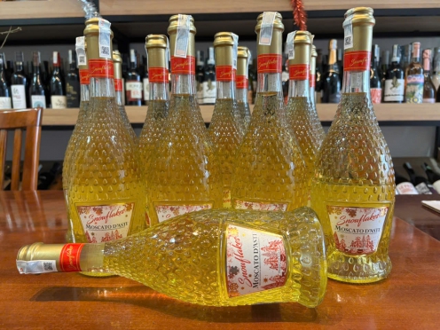 Rượu vang NGỌT Ý Moscato D’Asti Snowfleaks DOCG Italy 5.5% 750ml